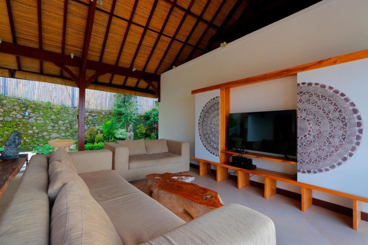 Villa Saraswati Lovina Exterior foto